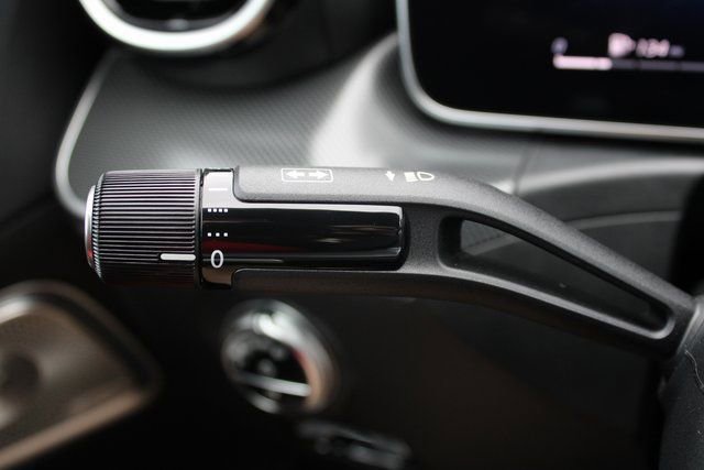 Used 2024 Mercedes-Benz C 300 4MATIC Sedan image 9