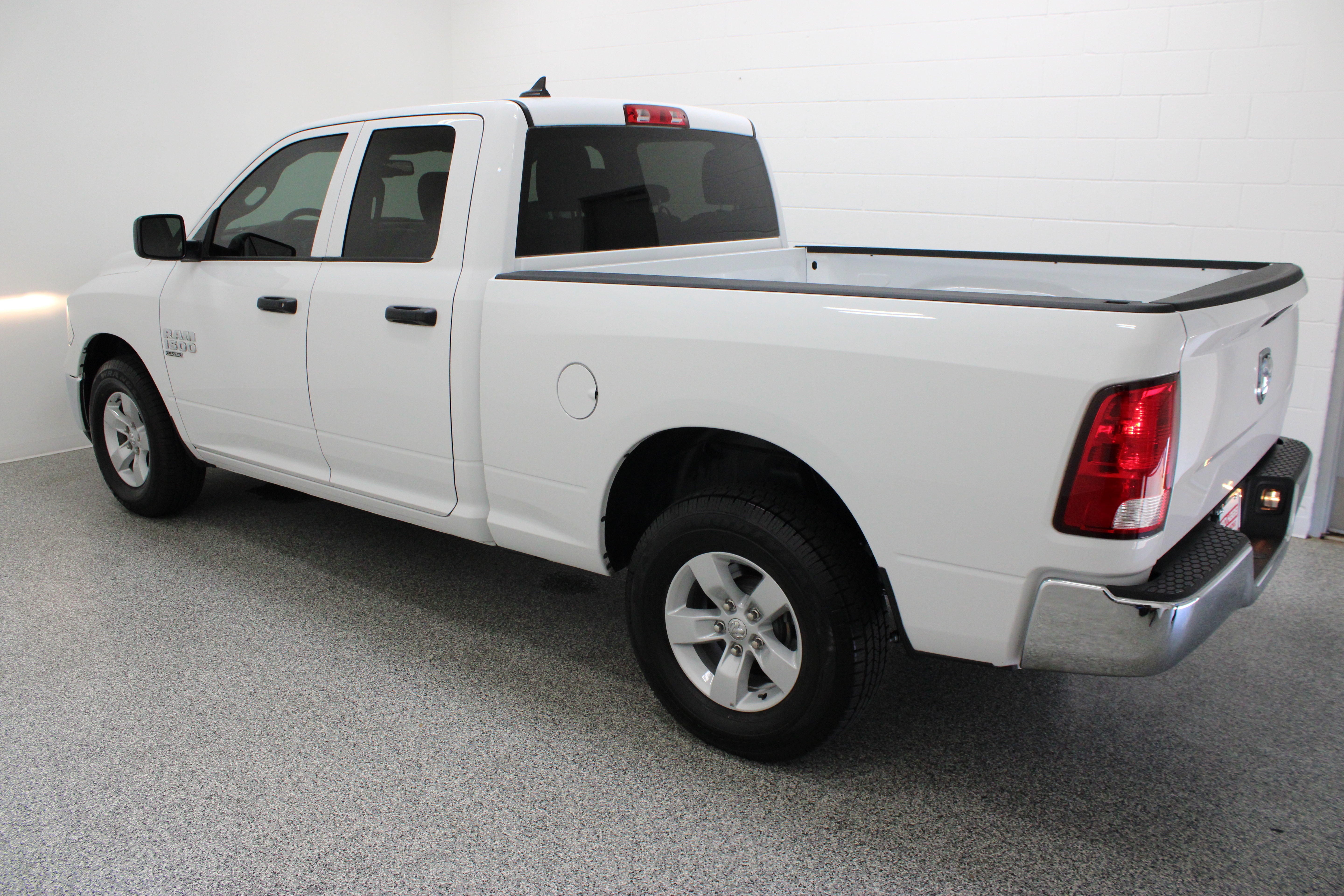 Used 2024 RAM 1500 Tradesman w/ Electronics Group RWD image 10