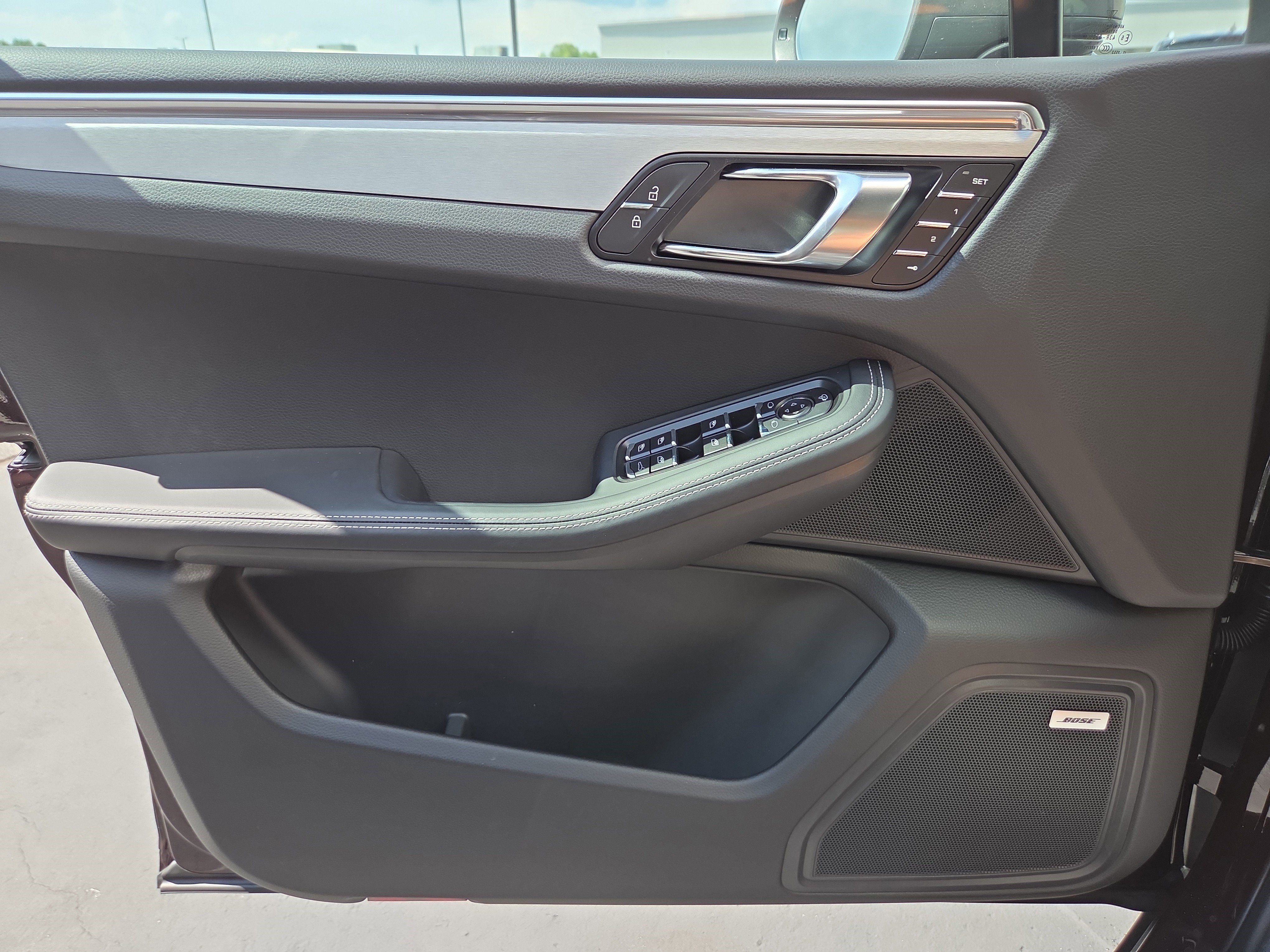 New 2025 Porsche Macan Turbo image 14