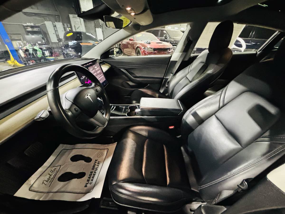Used 2018 Tesla Model 3 Mid Range RWD image 24