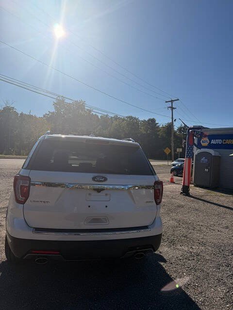 Used 2018 Ford Explorer Limited AWD/4WD image 6