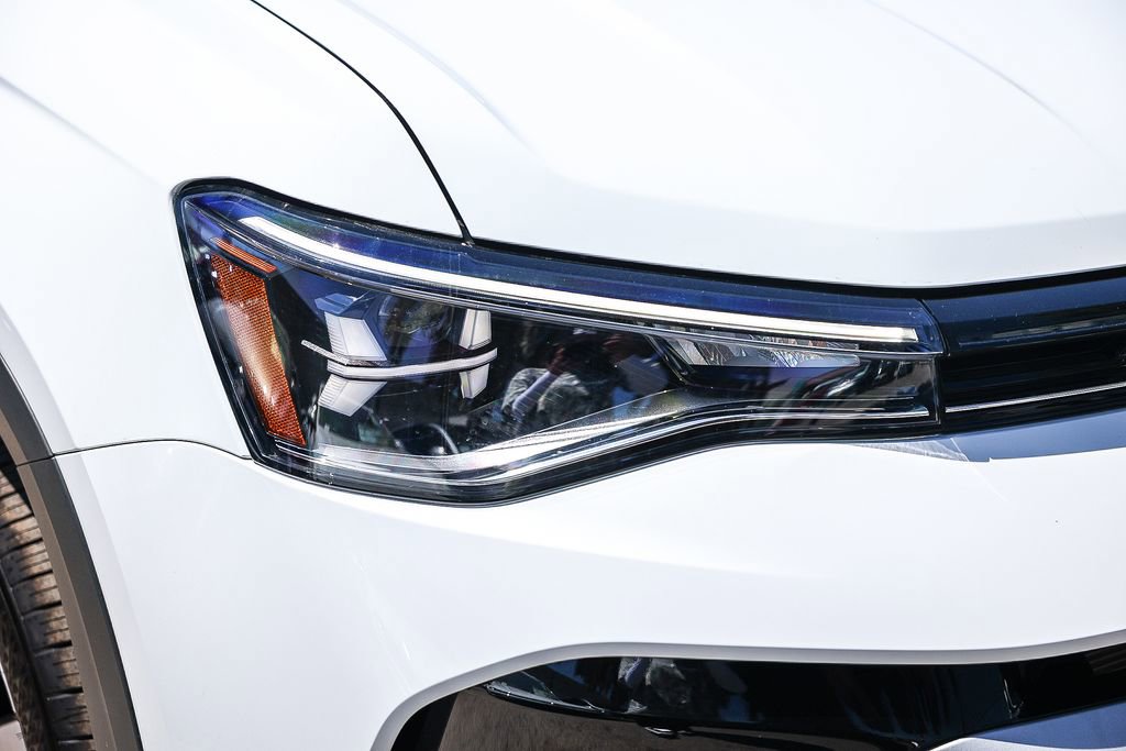 New 2025 Volkswagen Taos S image 14