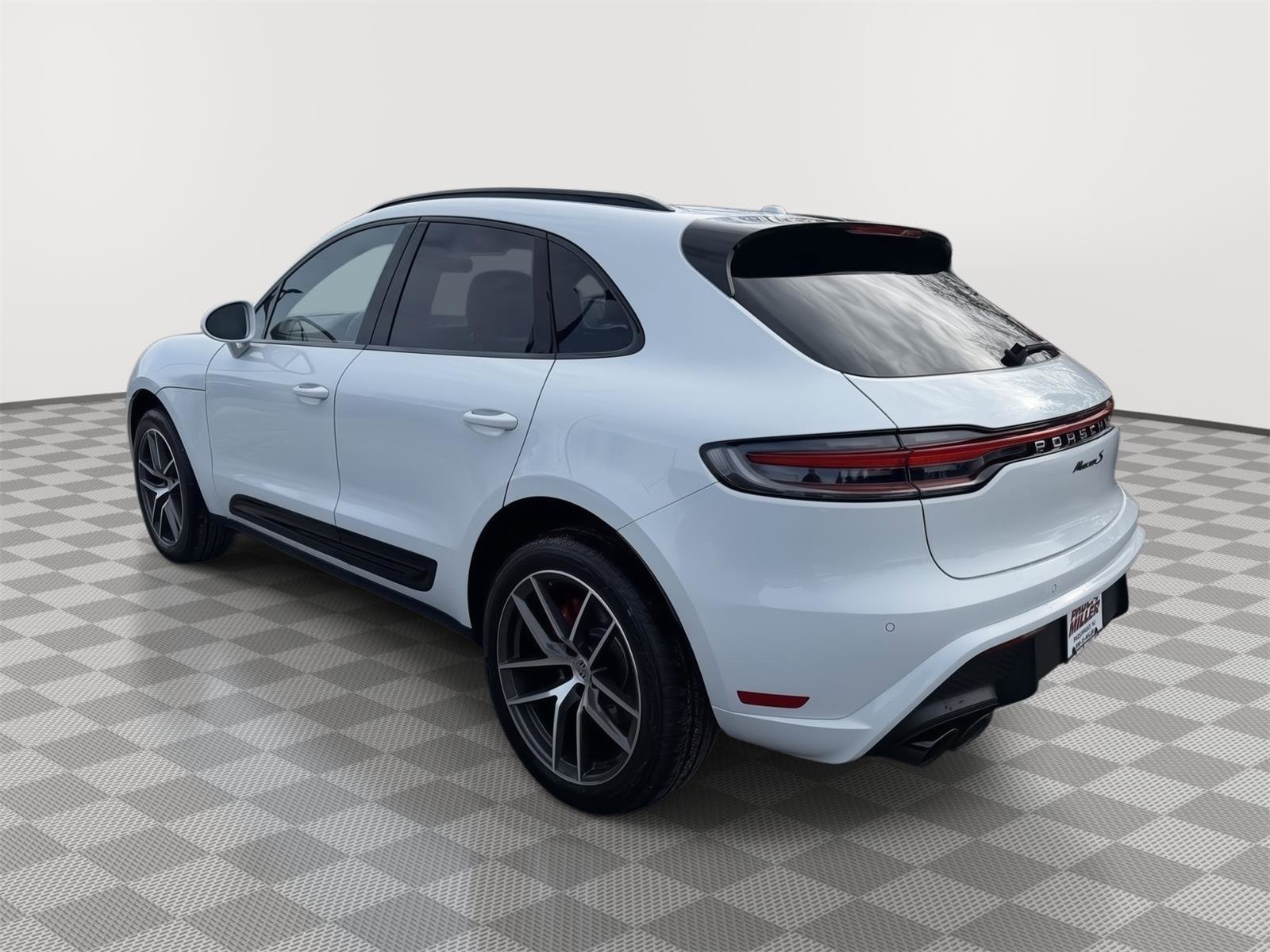 Used 2023 Porsche Macan S image 4