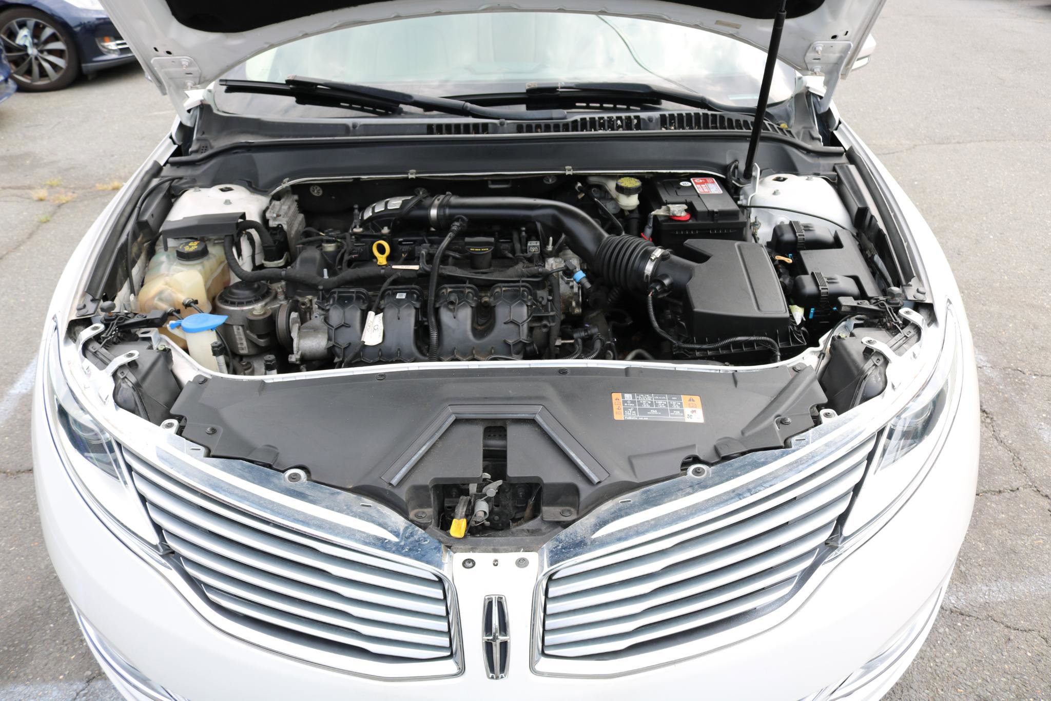 Used 2016 Lincoln MKZ image 44