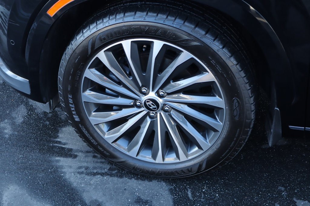 Used 2023 Hyundai Palisade Calligraphy FWD image 14