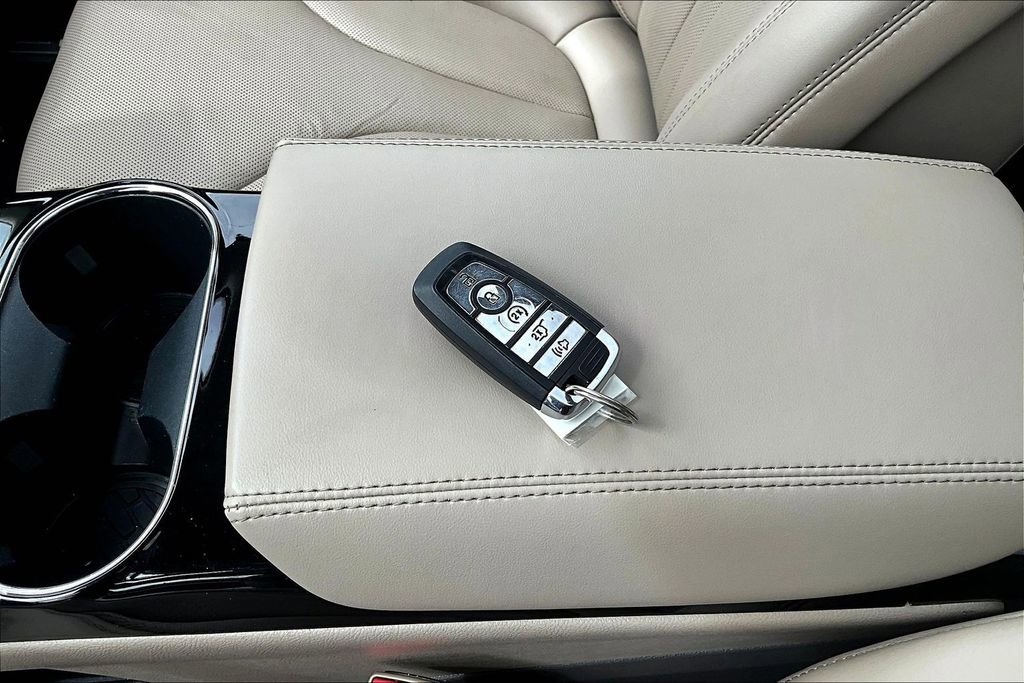 Used 2022 Lincoln Nautilus Reserve image 38