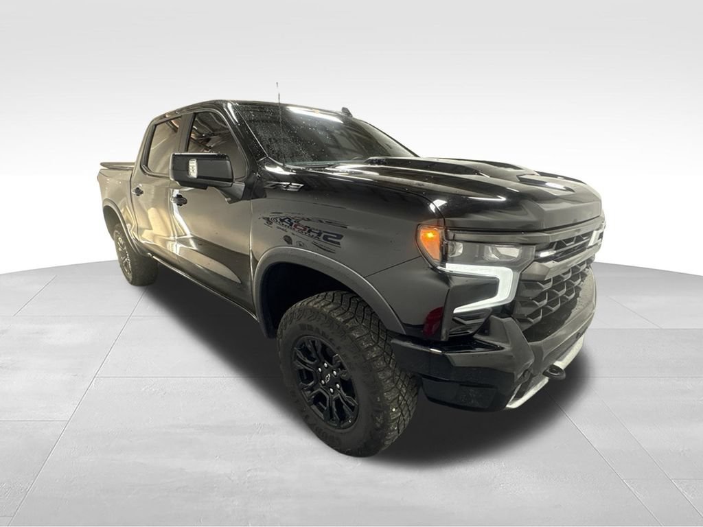 Used 2025 Chevrolet Silverado 1500 ZR2 w/ Technology Package AWD/4WD image 4
