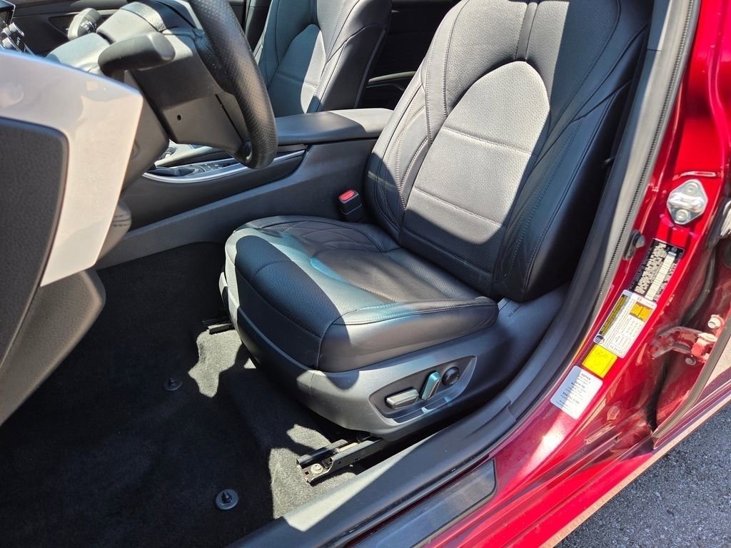 Used 2021 Toyota Avalon Limited w/ Advanced Safety Package FWD image 6