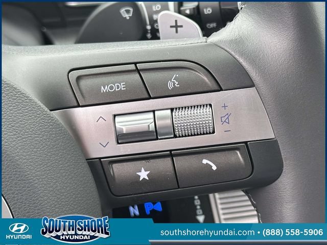 Certified 2025 Hyundai Kona SEL AWD/4WD image 25
