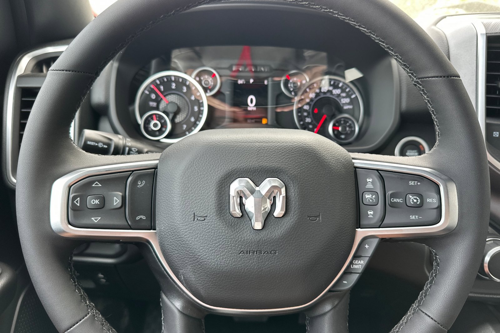 New 2026 RAM 1500 4x4 Crew Cab image 21