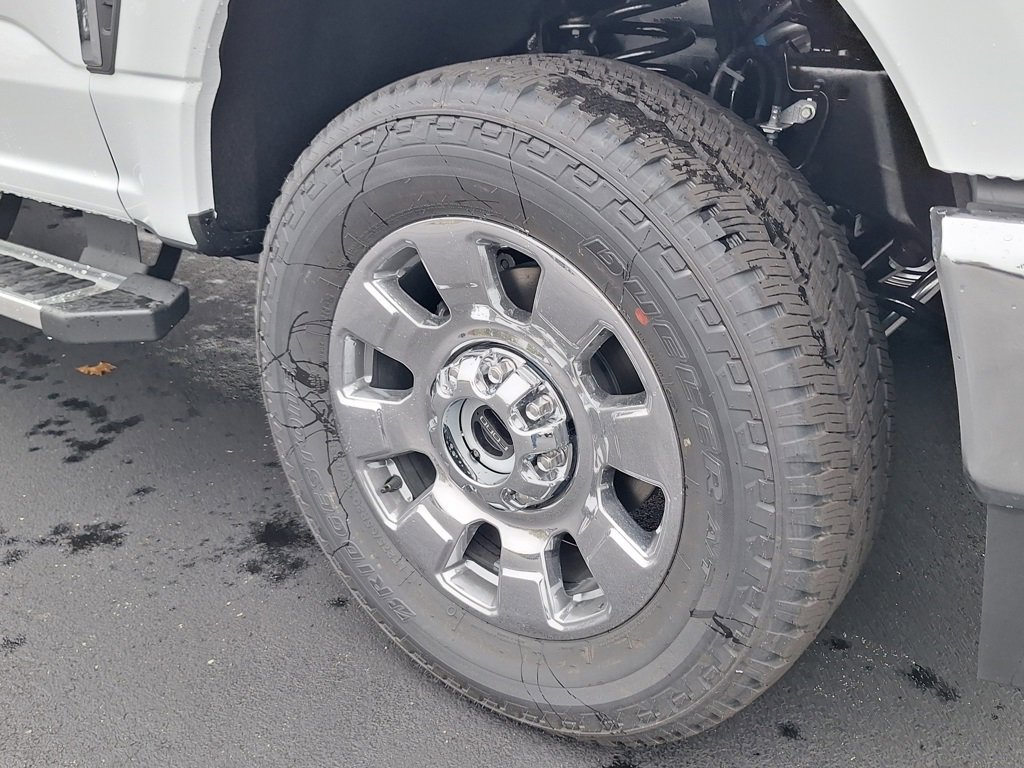 New 2026 Ford F350 Lariat image 33