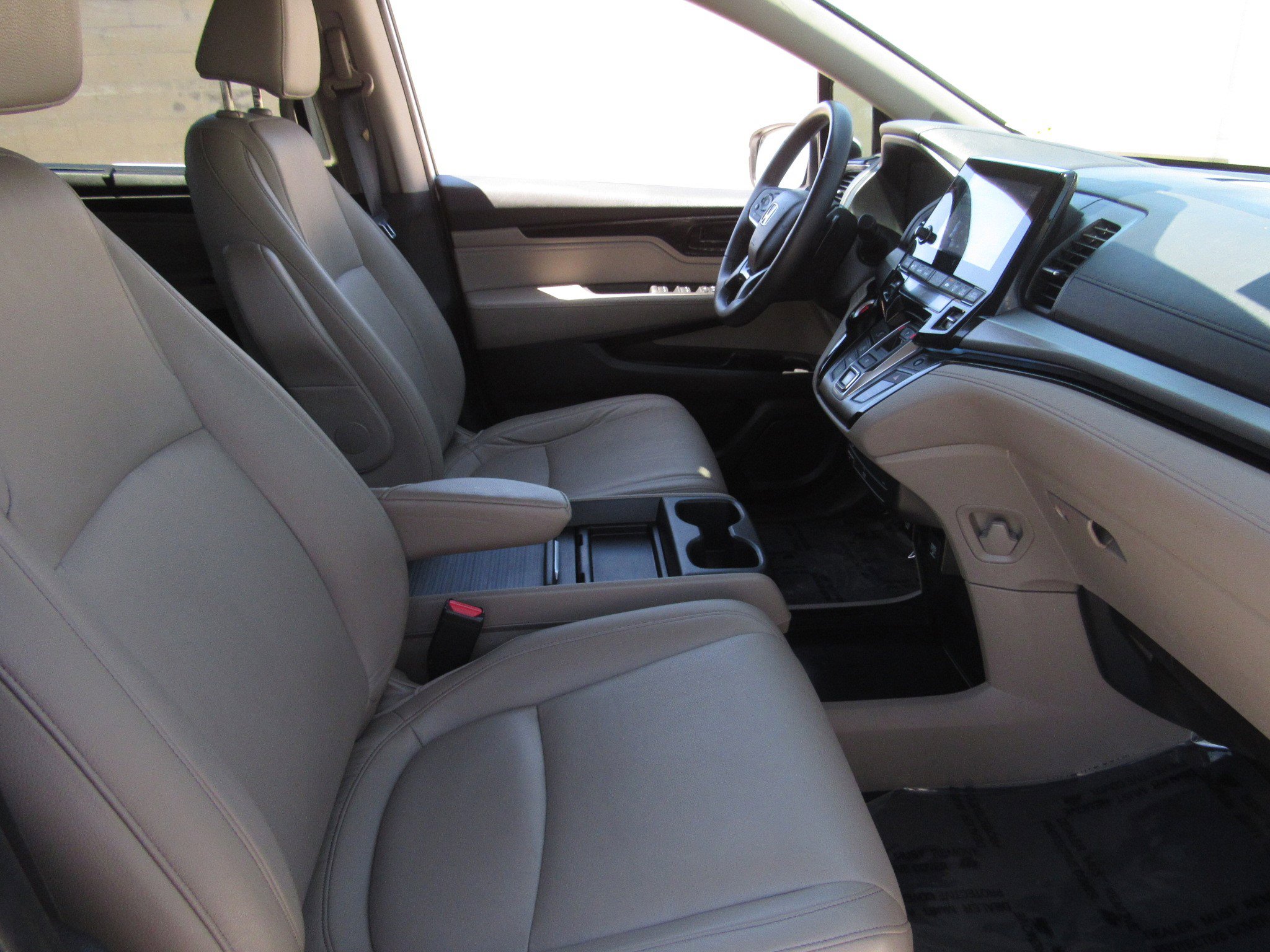 Used 2023 Honda Odyssey Touring image 9