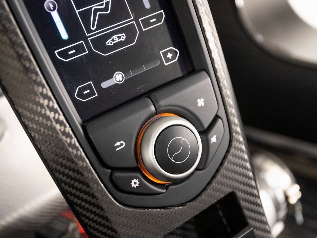 Used 2015 McLaren P1 RWD image 19