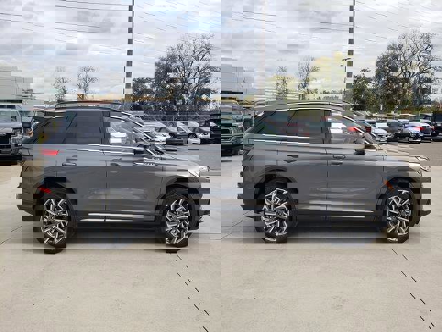 New 2026 Lincoln Corsair Reserve image 11