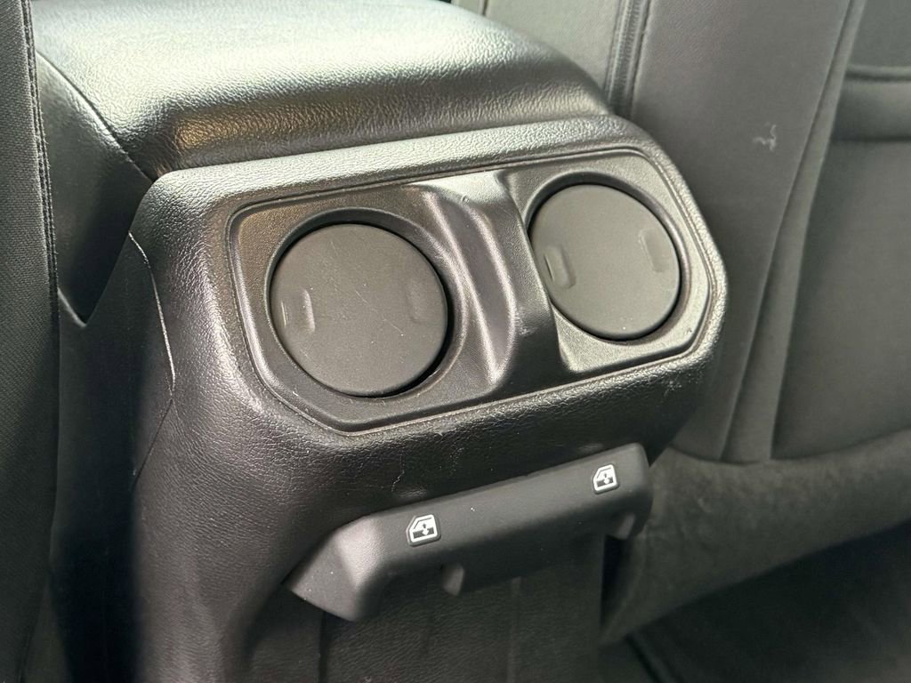 Used 2020 Jeep Gladiator Sport image 15