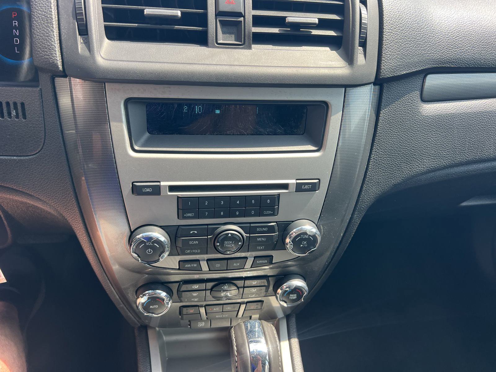 Used 2012 Ford Fusion SEL image 28