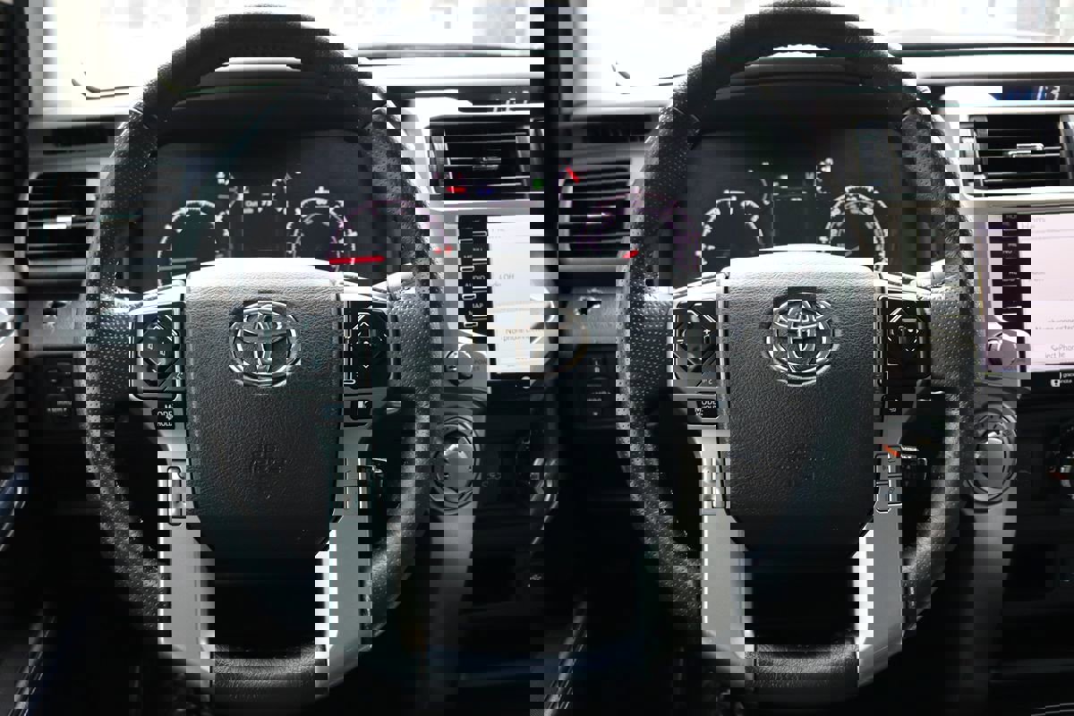 Used 2023 Toyota 4Runner SR5 Premium image 17