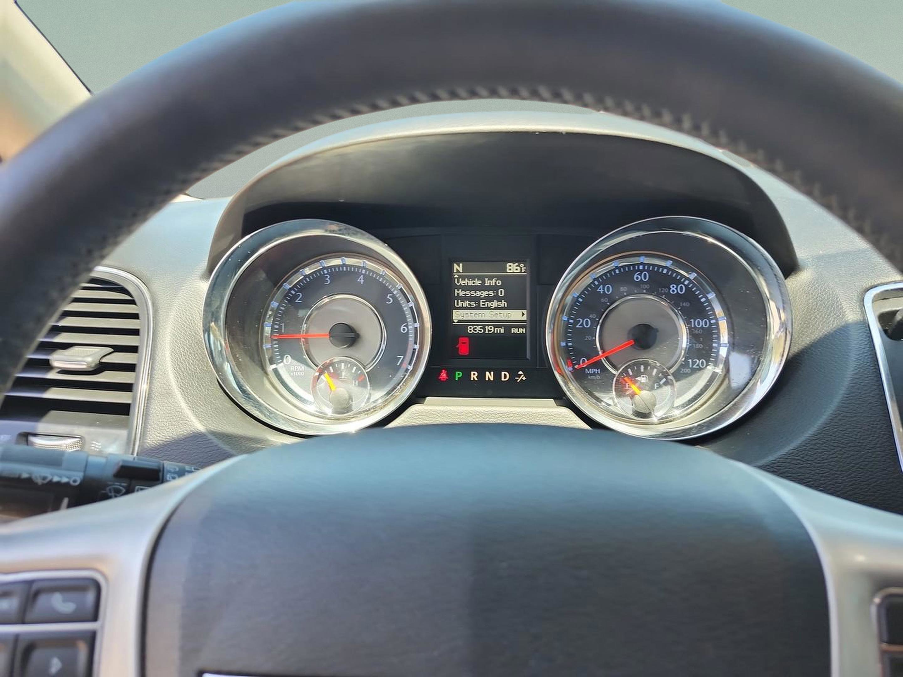 Used 2015 Chrysler Town & Country Touring w/ Driver Convenience Group FWD image 9