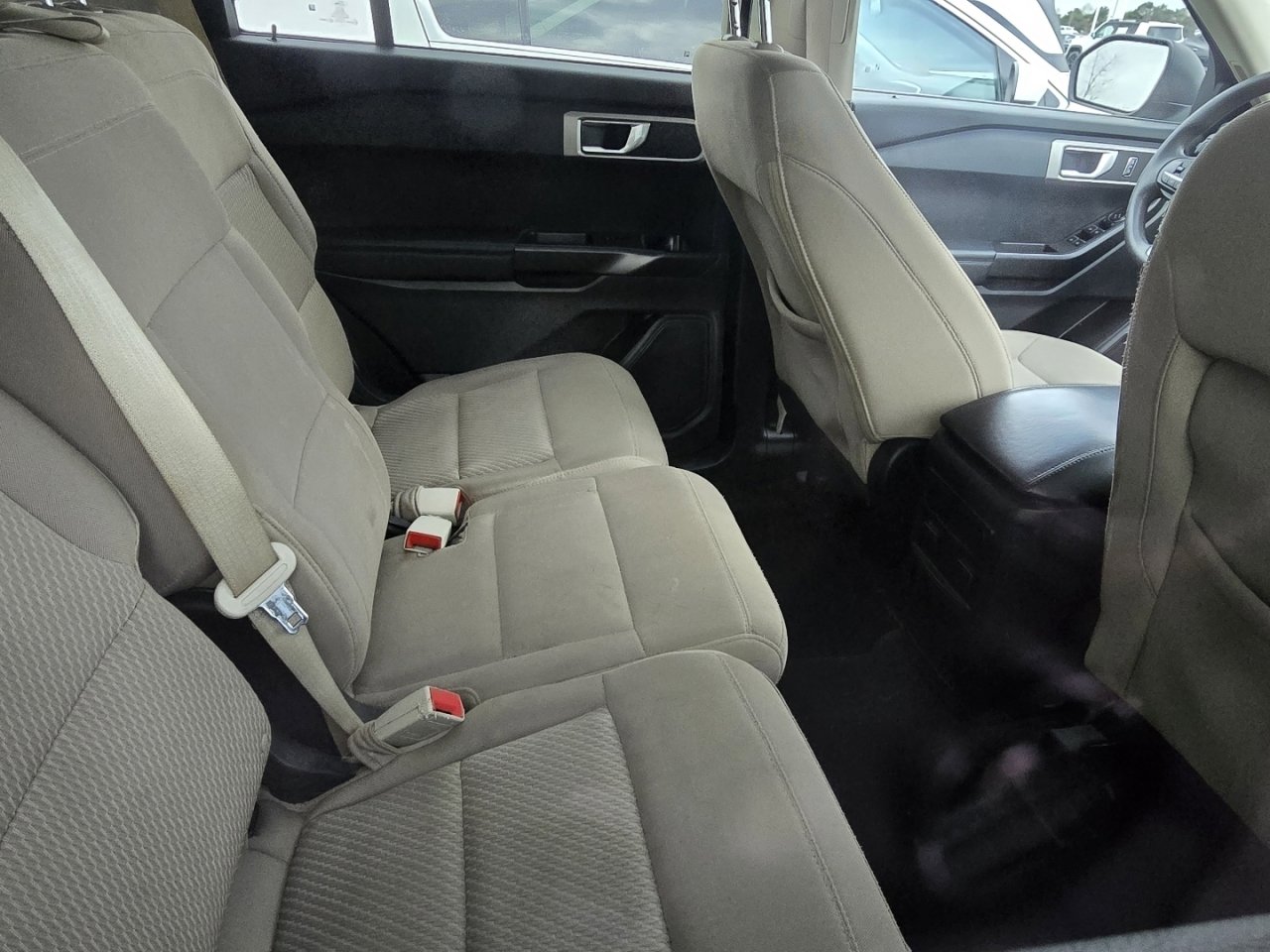 Used 2023 Ford Explorer 4WD image 17