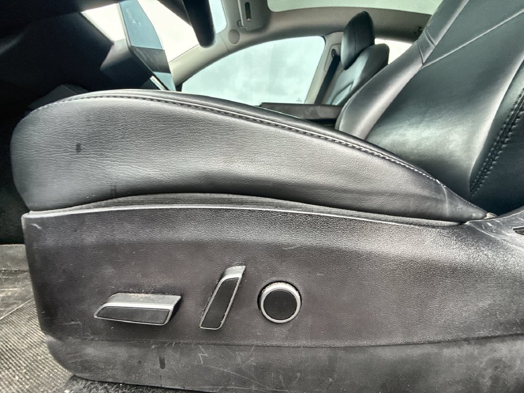Used 2021 Tesla Model Y Performance AWD/4WD image 15
