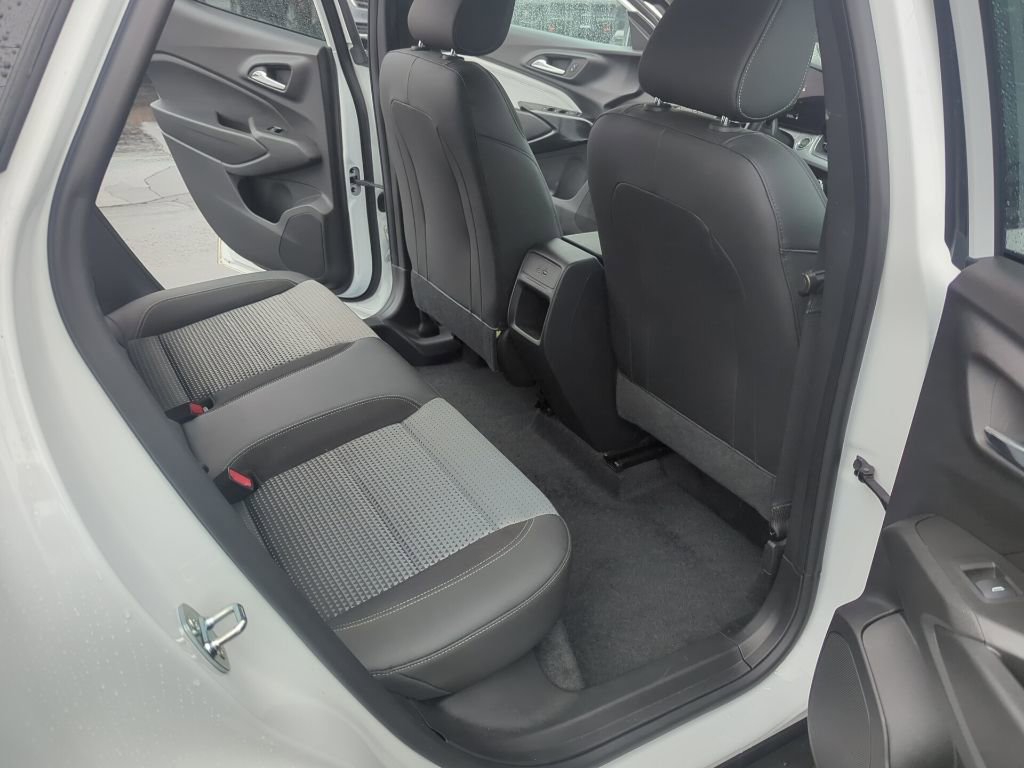 Certified 2024 Chevrolet Trax LT w/ Driver Confidence Package image 15