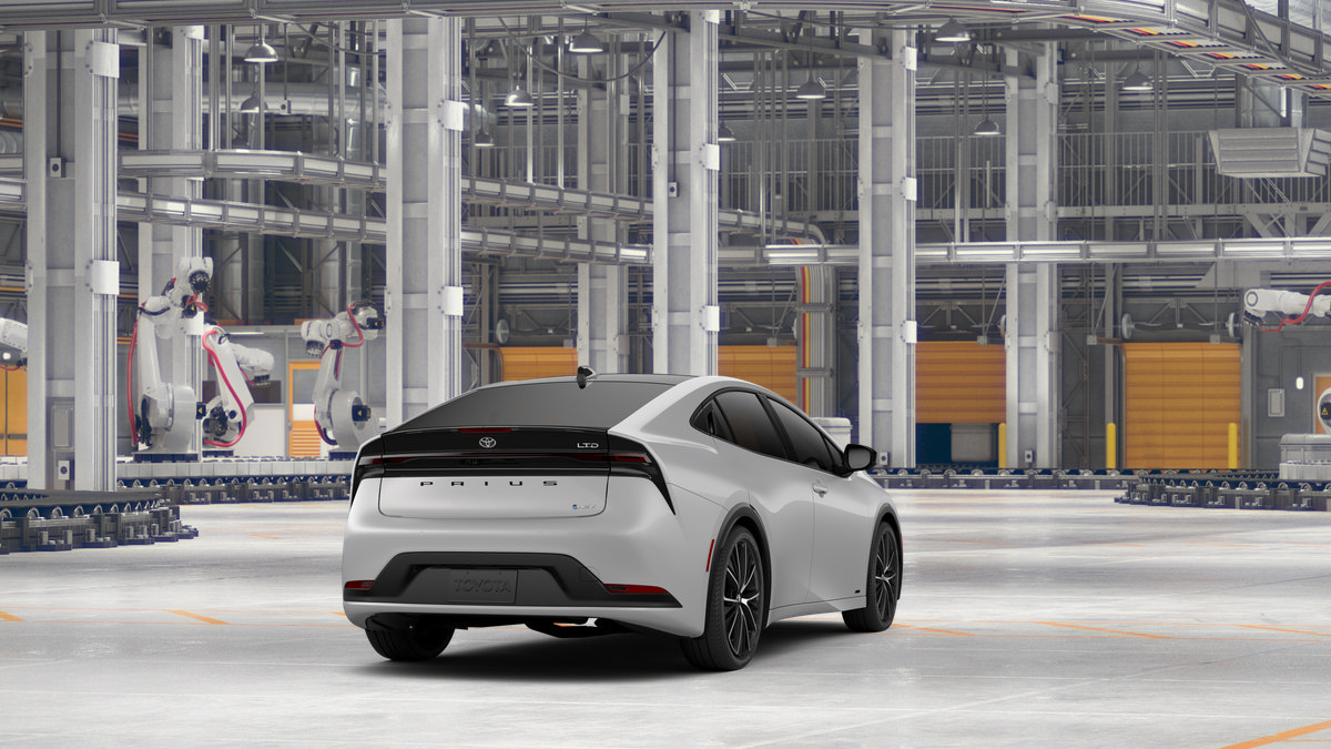 New 2027 Toyota Prius Limited AWD/4WD image 11