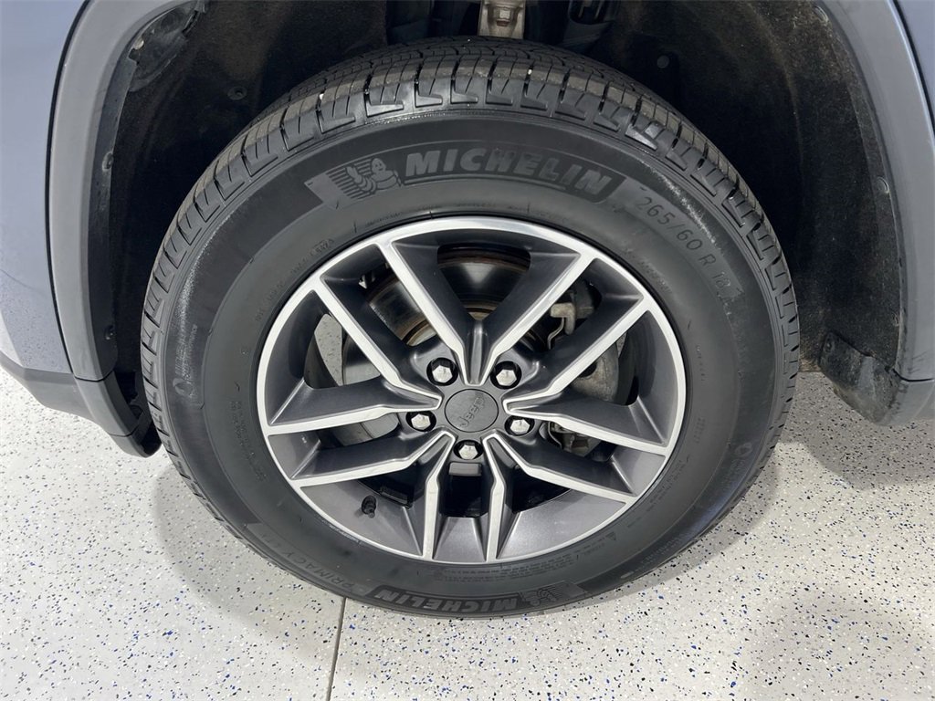 Used 2020 Jeep Grand Cherokee Limited w/ Luxury Group II image 31