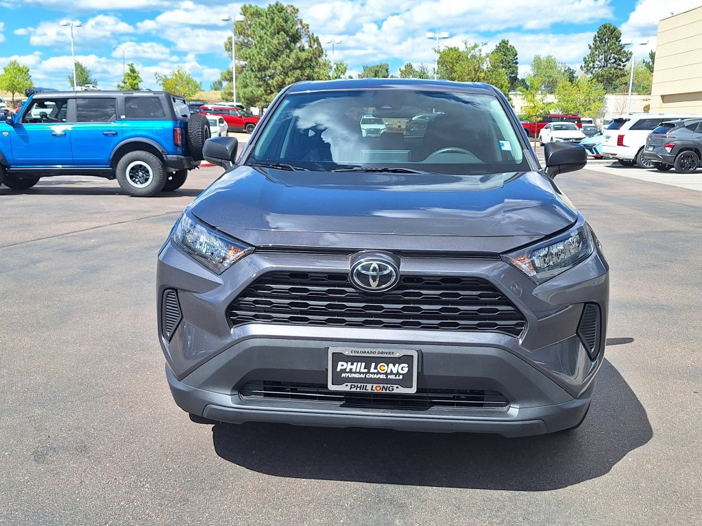Used 2022 Toyota RAV4 LE w/ Carpet Mat Package (TMS) AWD/4WD image 8