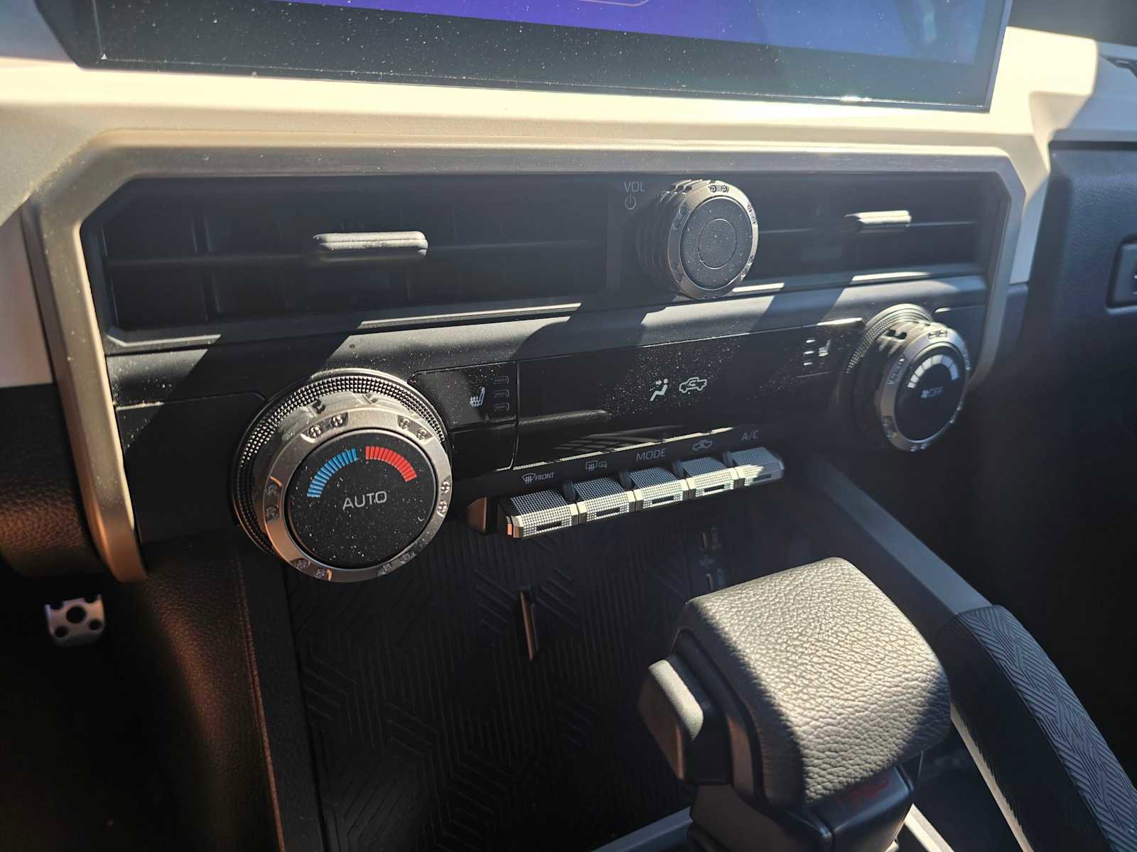 Used 2024 Toyota Tacoma TRD Sport image 28