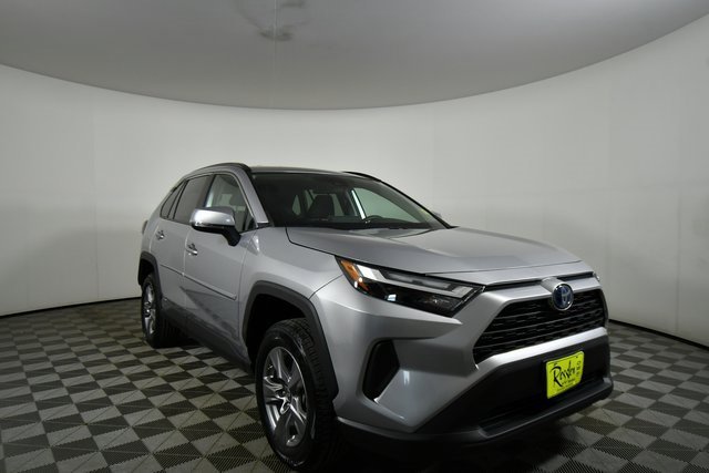 Used 2023 Toyota RAV4 LE image 8
