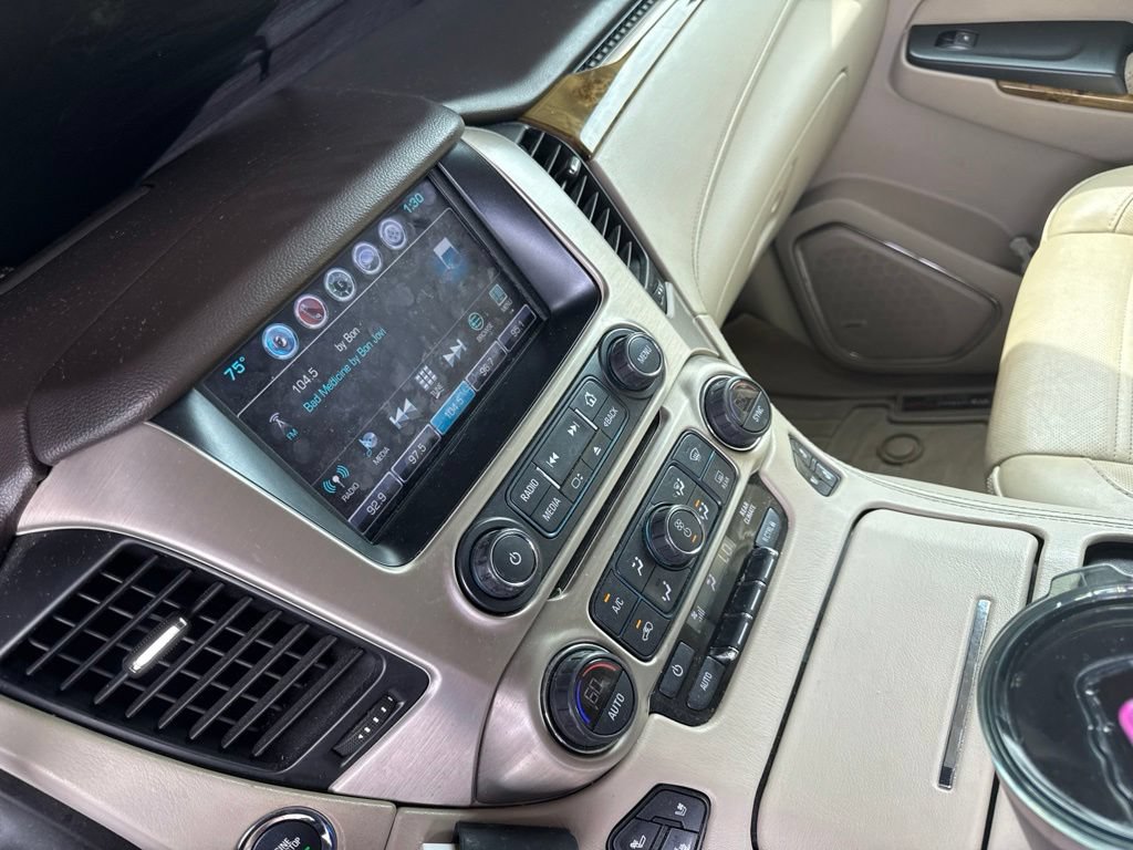 Used 2017 GMC Yukon XL Denali w/ Open Road Package AWD/4WD image 7