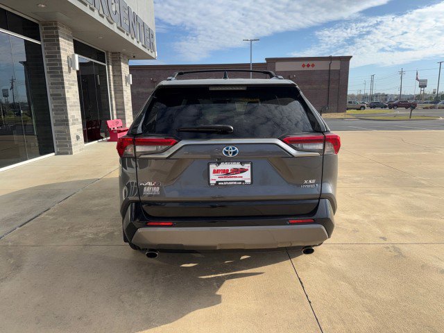Used 2019 Toyota RAV4 XSE image 8