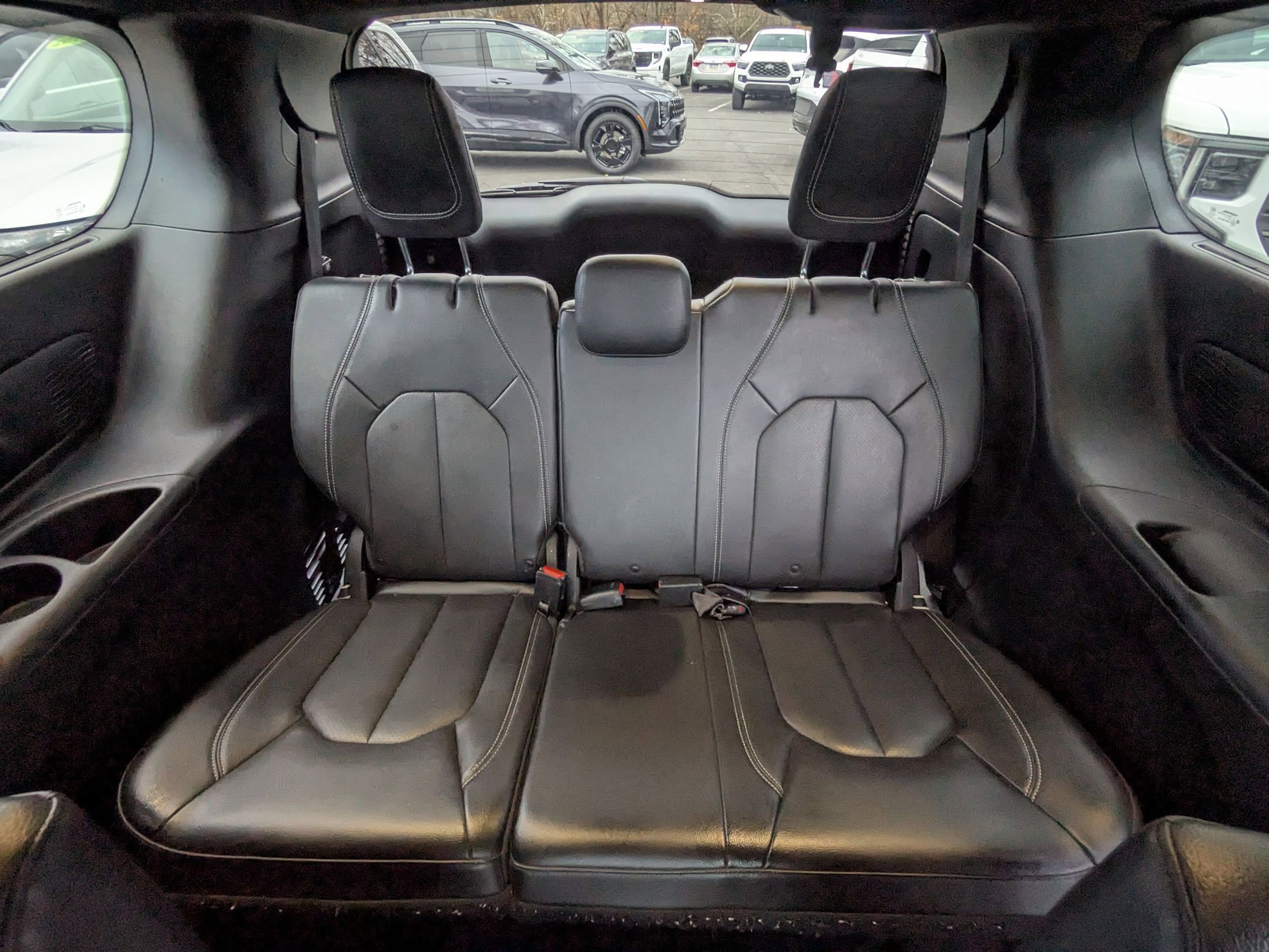 Used 2019 Chrysler Pacifica Touring-L Plus w/ Advanced Safetytec Group image 9