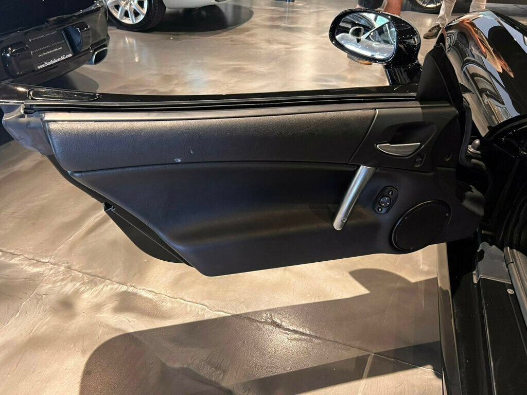 Used 2004 Dodge Viper SRT-10 RWD image 19