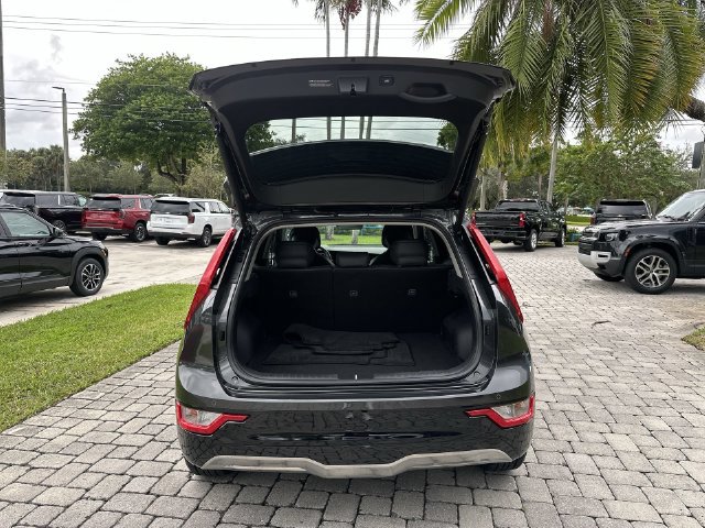 Used 2024 Kia Niro Wind FWD image 28