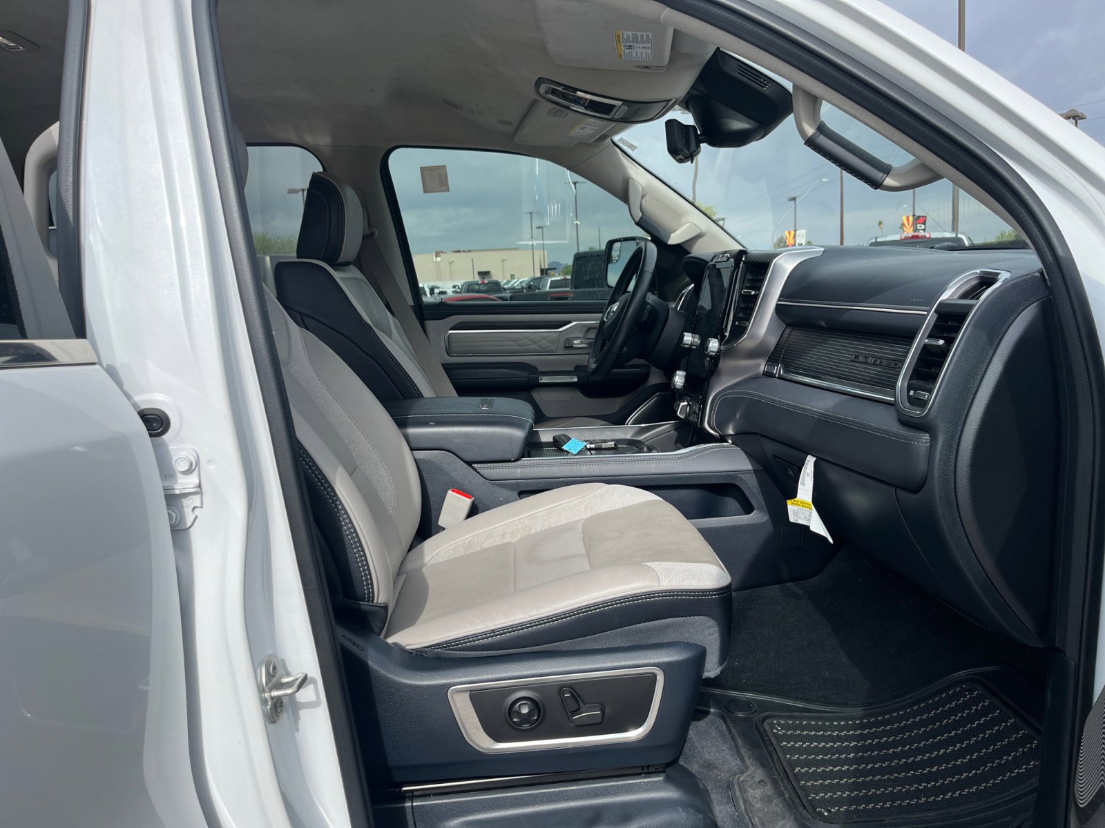 Used 2023 RAM 1500 Limited RWD image 19