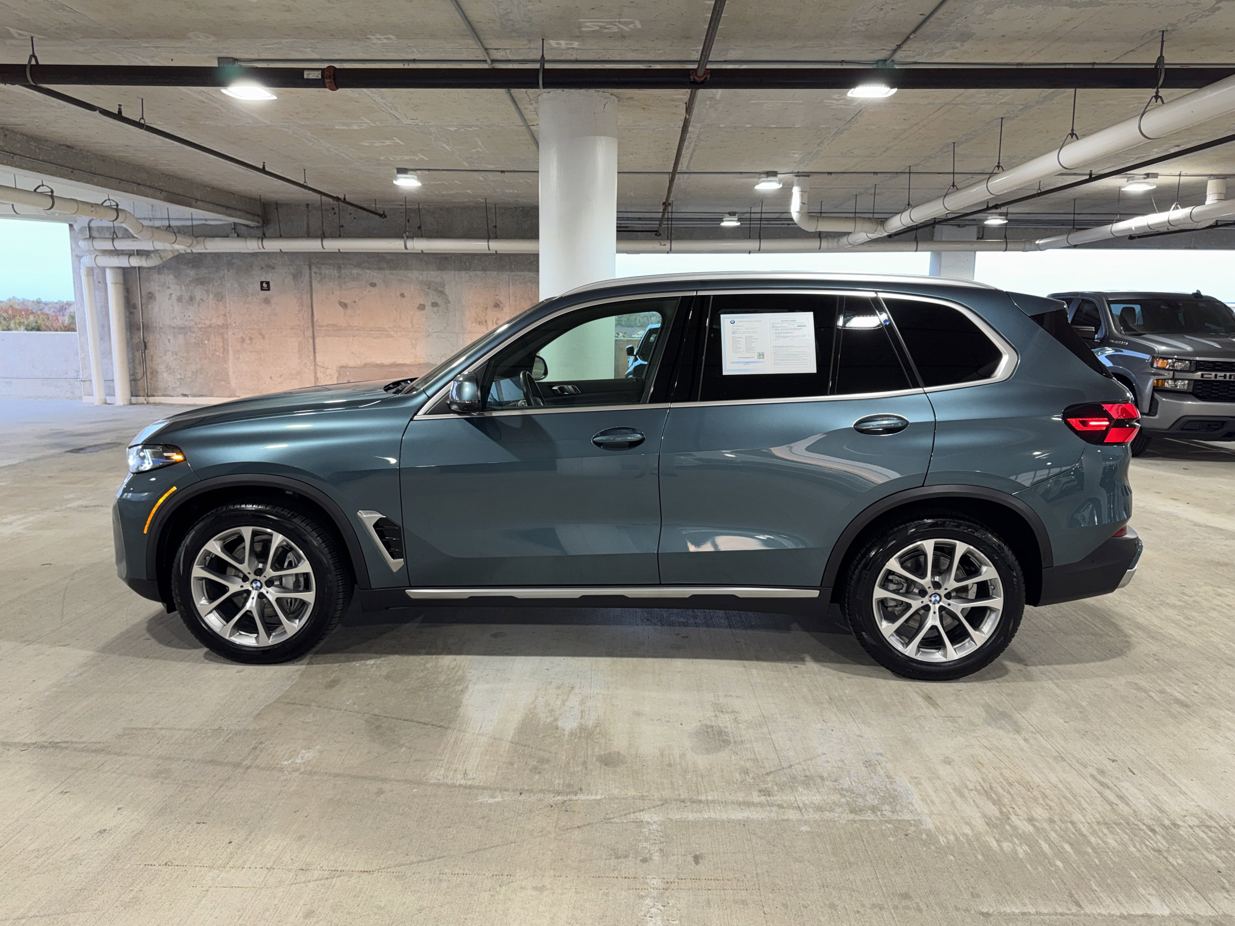 Used 2025 BMW X5 xDrive40i image 5