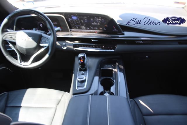 Used 2024 Cadillac Escalade Sport w/ Touring Package AWD/4WD image 16