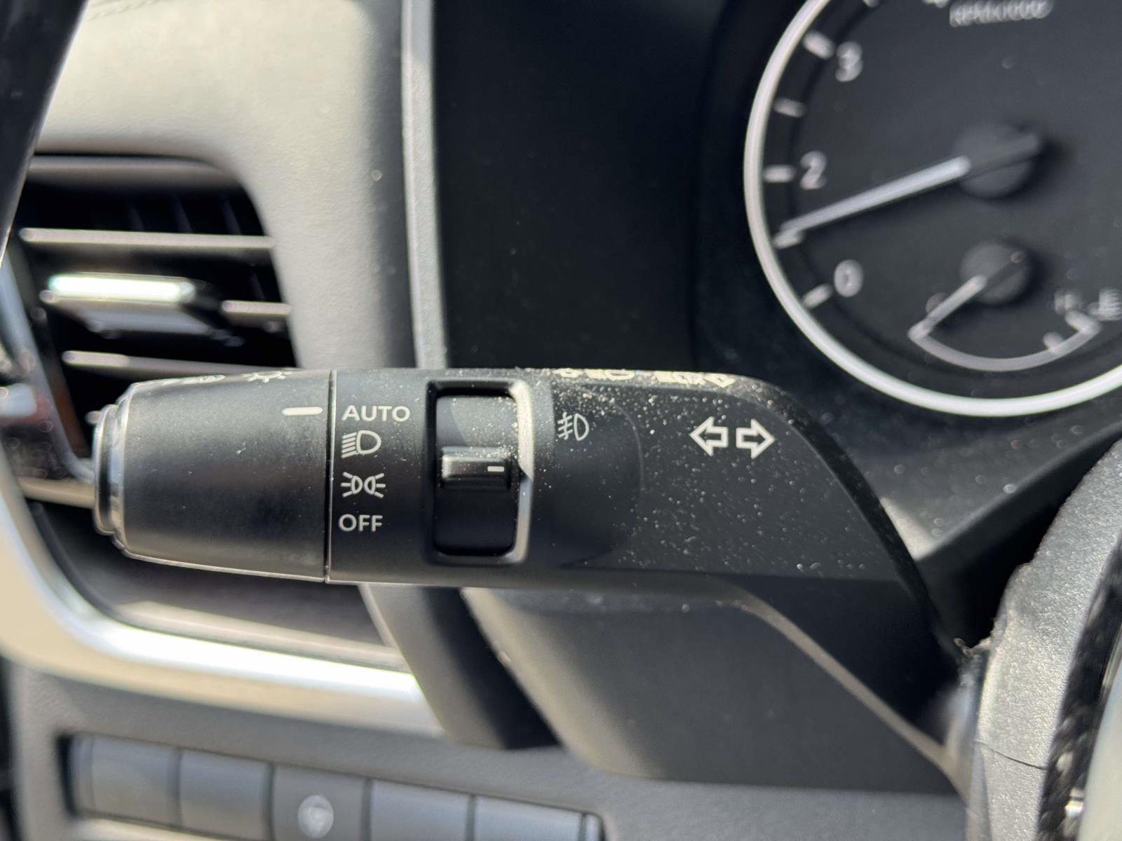 Used 2021 Nissan Rogue SL image 22