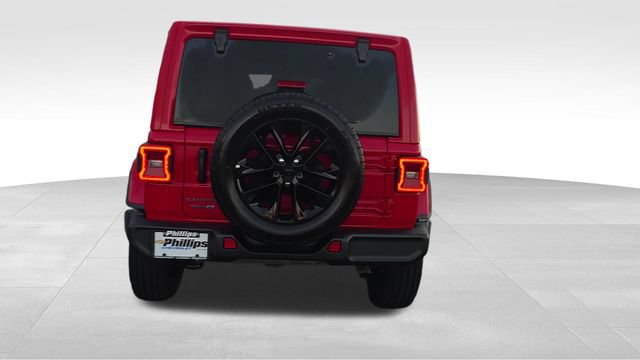 Used 2025 Jeep Wrangler Unlimited Sahara AWD/4WD image 11
