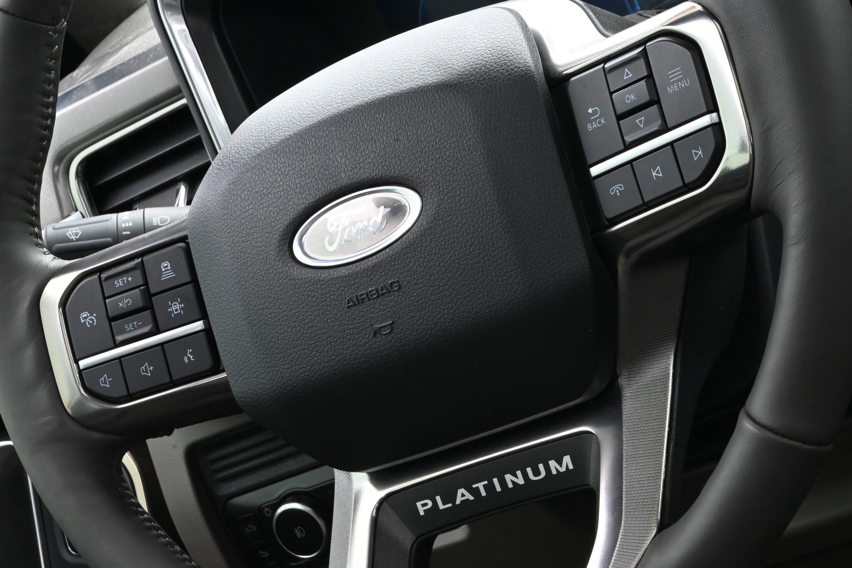 Used 2026 Ford F450 Platinum w/ Platinum Plus Package image 28