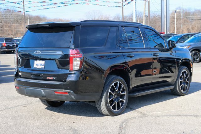 Used 2022 Chevrolet Tahoe RST w/ Luxury Package image 3