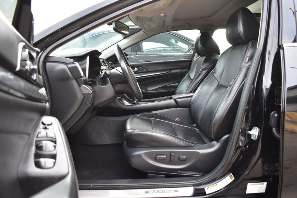Used 2019 Nissan Maxima 3.5 SL w/ Floor Mat Group FWD image 14
