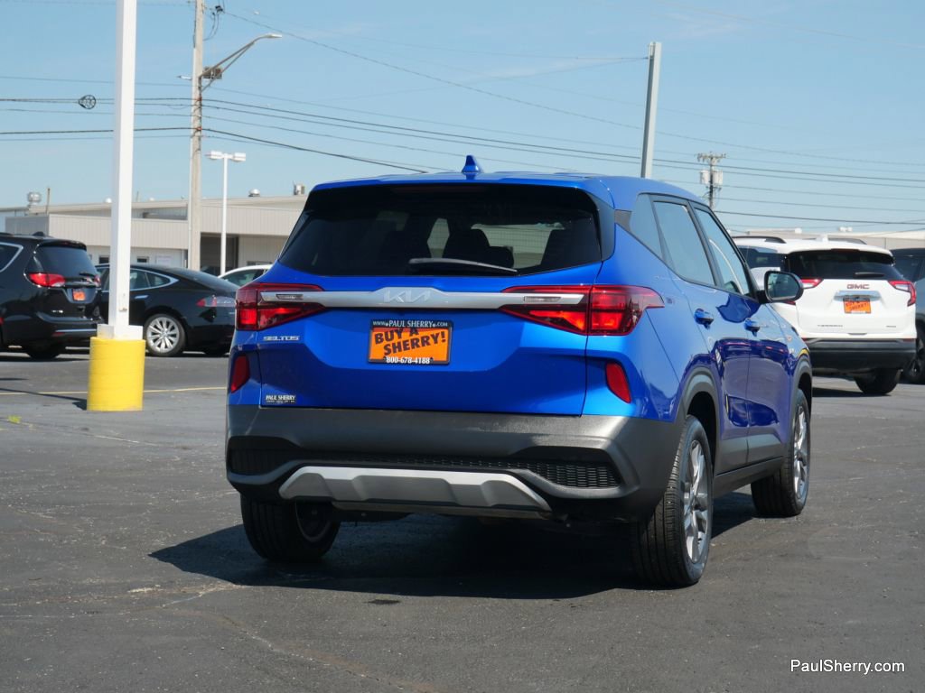 Used 2023 Kia Seltos LX AWD/4WD image 13