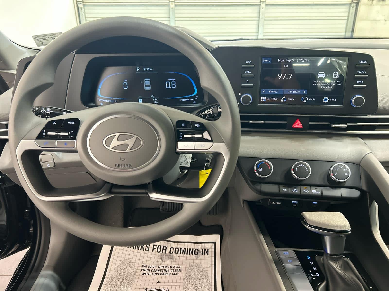 New 2026 Hyundai Elantra SE FWD image 8