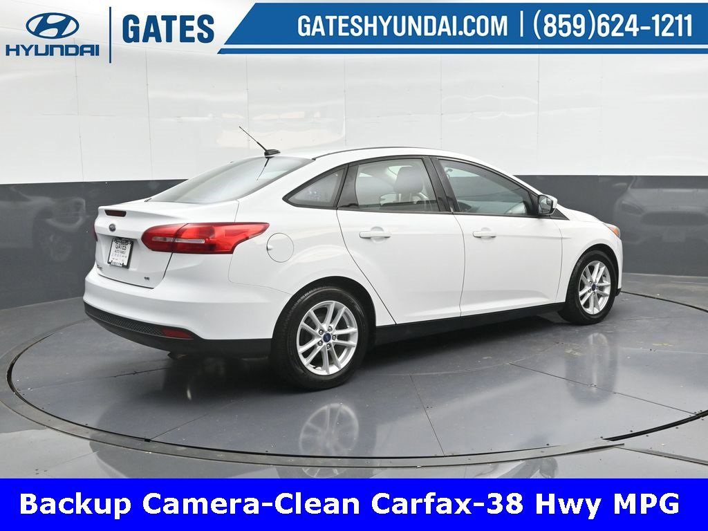 Used 2018 Ford Focus SE image 2
