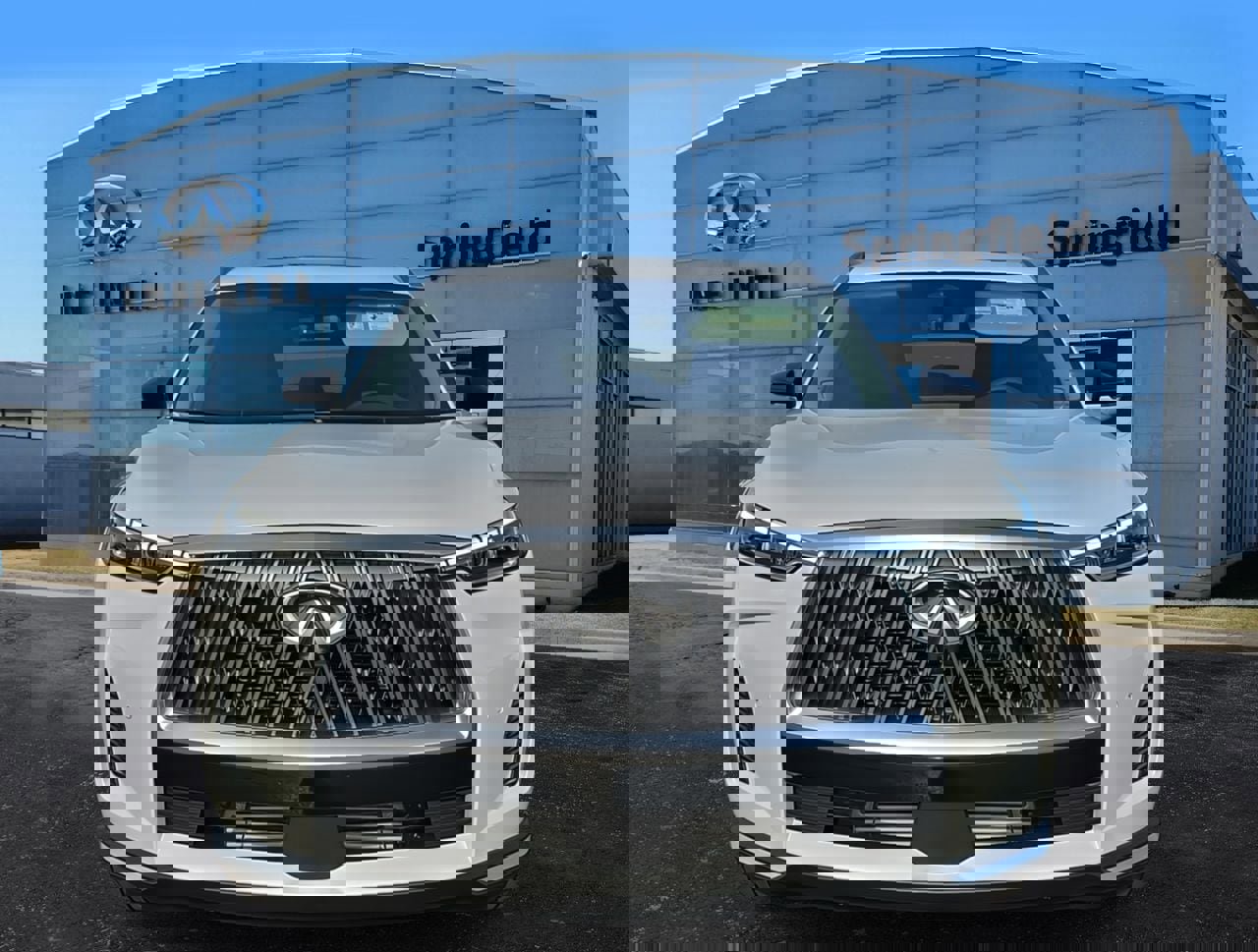 New 2026 INFINITI QX60 Luxe image 2