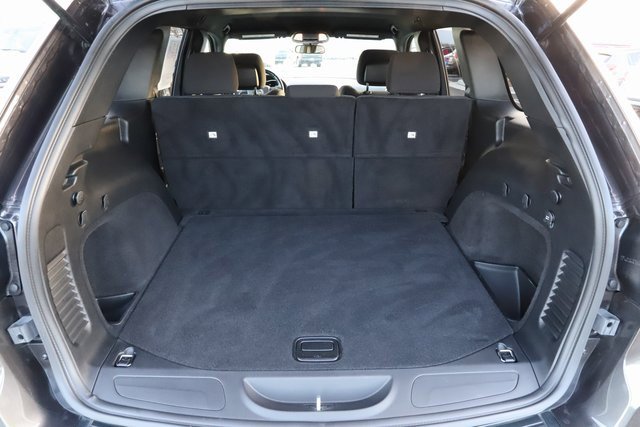 Used 2021 Jeep Grand Cherokee Laredo image 7