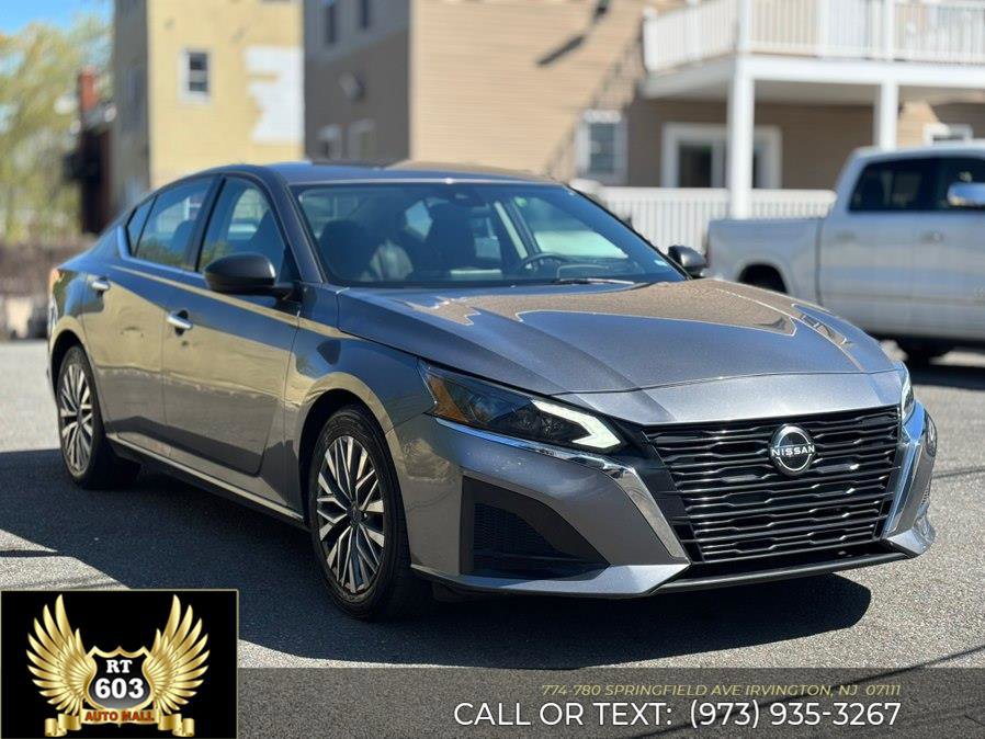 Used 2024 Nissan Altima 2.5 SV FWD image 6