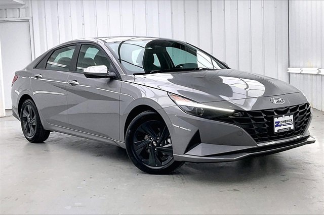 Used 2023 Hyundai Elantra SEL
